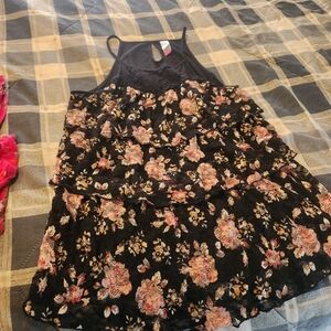 Womans Tank Top. Large.